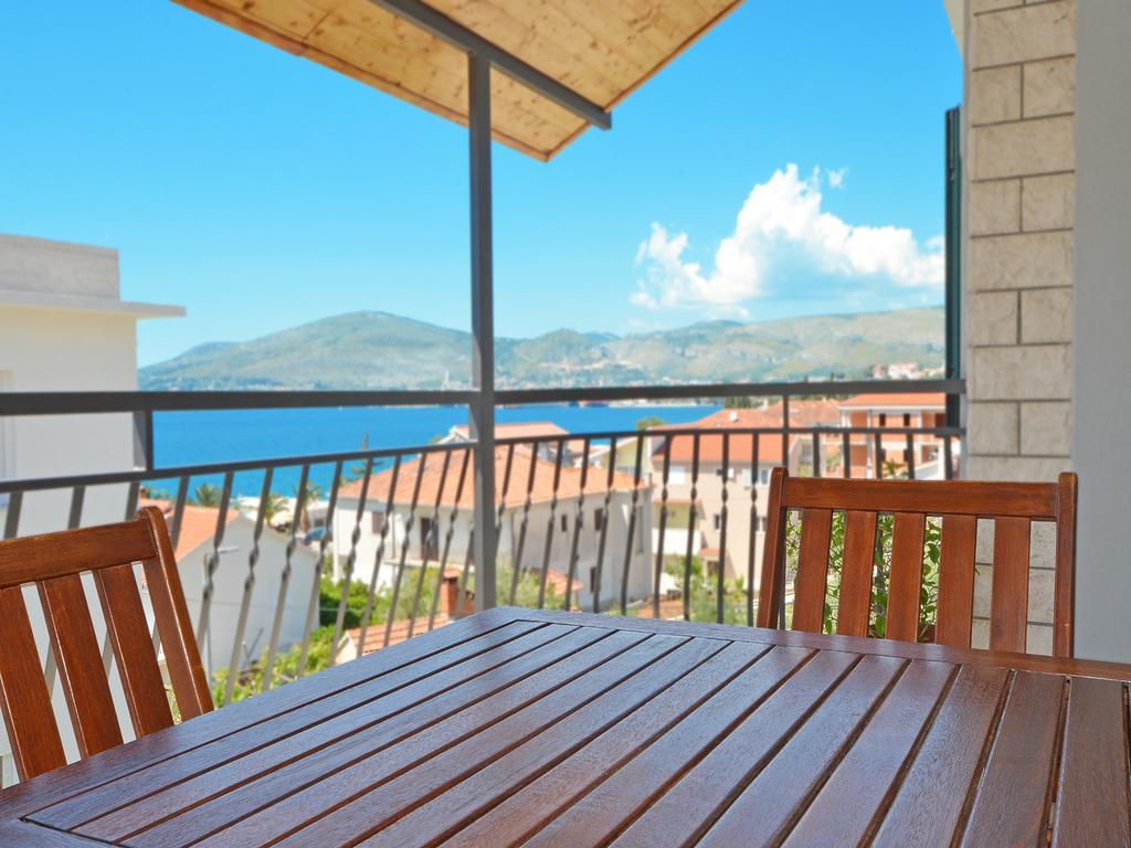 Apartment Vukadin Trogir Zewnętrze zdjęcie