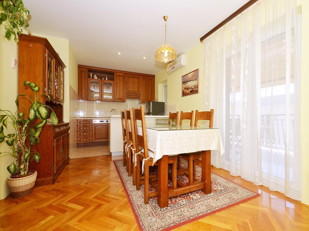 Apartment Vukadin Trogir Zewnętrze zdjęcie
