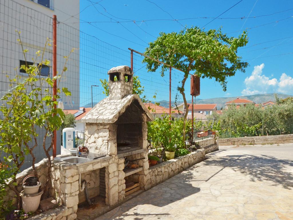 Apartment Vukadin Trogir Zewnętrze zdjęcie