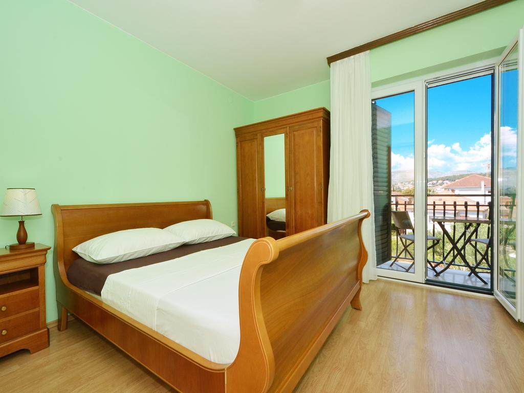 Apartment Vukadin Trogir Zewnętrze zdjęcie